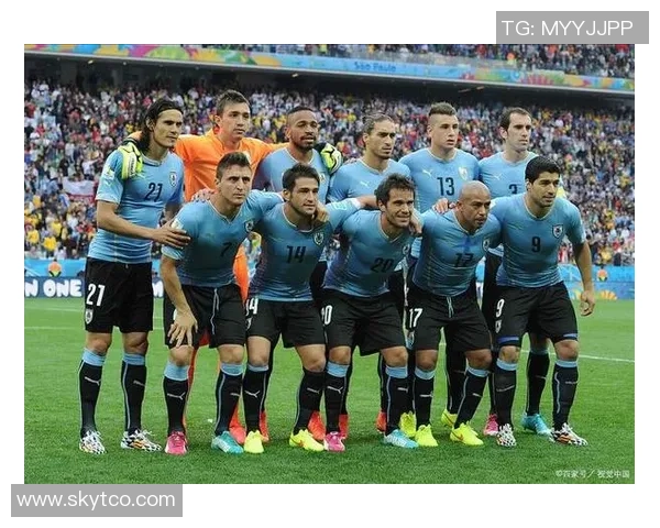 足球巨星风采与激情配乐剪辑展现运动之美与荣耀时刻 足球巨星风采与激情配乐剪辑展现运动之美与荣耀时刻